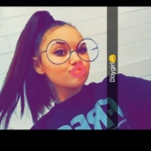 Meet your Posher, Amber